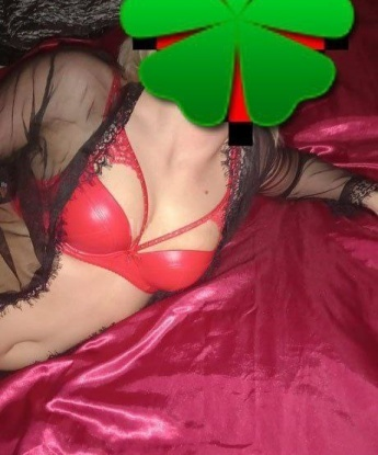 Кариночка, 27 лет, 2 размер груди